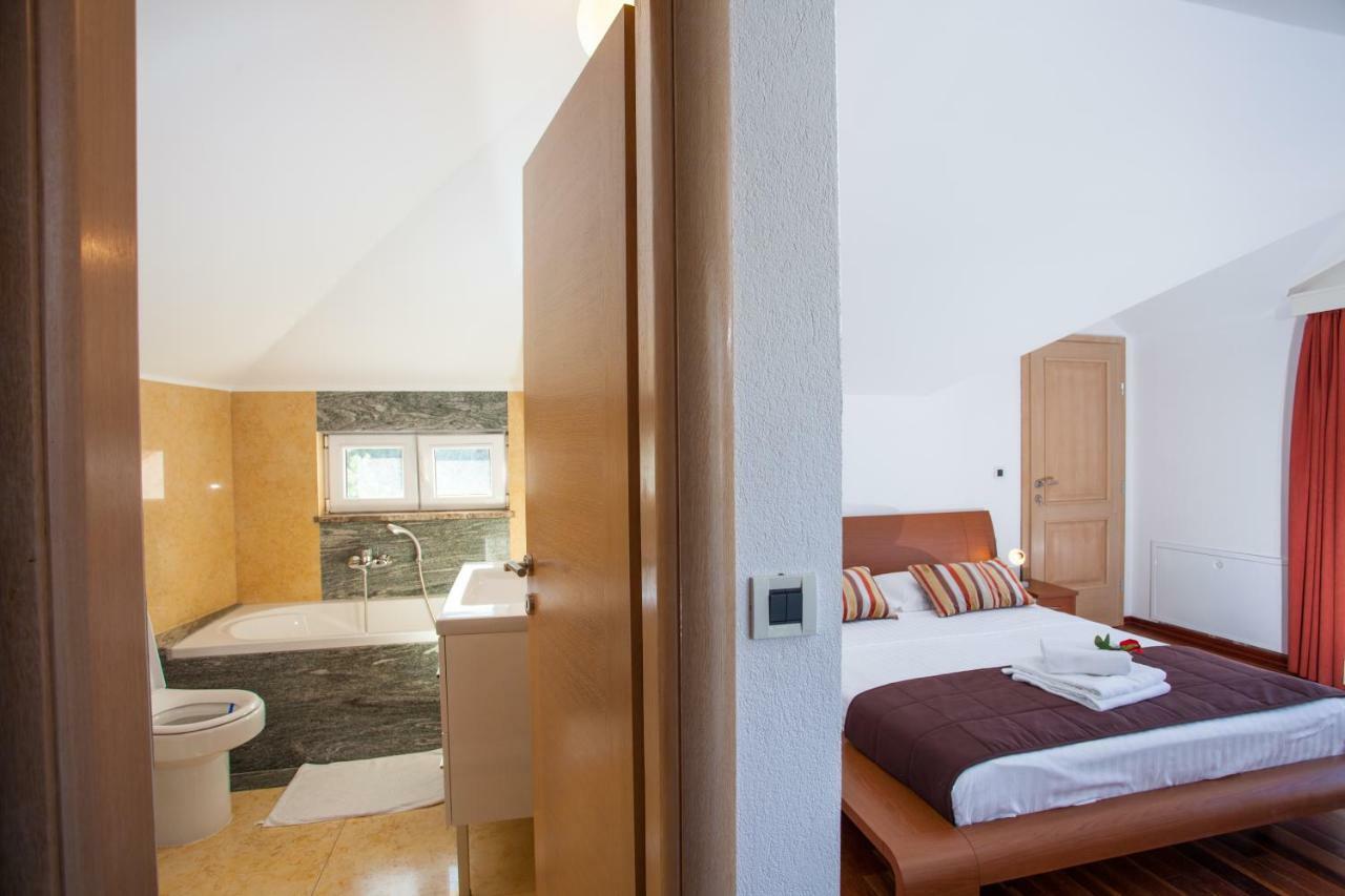 Villa Luce Mit Pool 마카르스카 객실 사진
