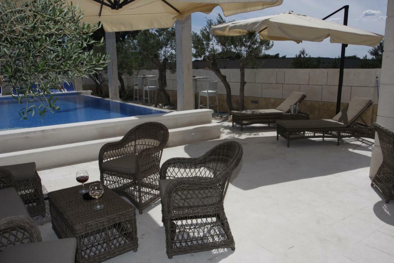 Villa Luce Mit Pool 마카르스카 객실 사진